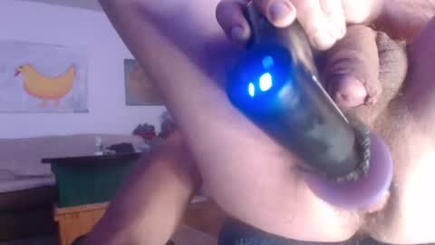 Snapshot of mickychops chatting on 05-16-26, 12:04 Micky Chops online show from 05-16-26, 12:04