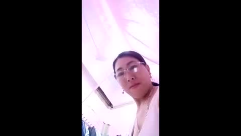 Miky online show from 04-17-26, 12:24