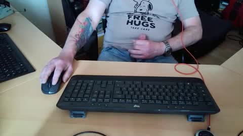 Snapshot of mickyj chatting on 06-02-26, 02:52 mickyj online show from 06-02-26, 02:52