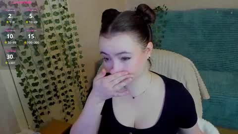 Snapshot of mickywood chatting on 06-17-26, 09:34 Micky online show from 06-17-26, 09:34