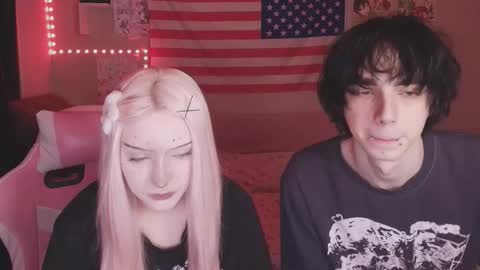 Snapshot of midnight_memories chatting on 02-12-26, 01:00 Kai and Angel online show from 02-12-26, 01:00