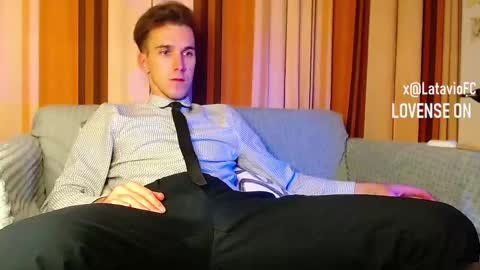 Snapshot of midnighter__ chatting on 11-25-25, 10:10 Alexey or just Alex online show from 11-25-25, 10:10