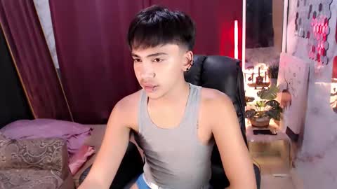 Snapshot of midnightkiller_ chatting on 12-01-25, 12:59 Kitty online show from 12-01-25, 12:59