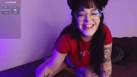 Snapshot of midnightkitten_ chatting on 11-04-25, 10:31 Nana online show from 11-04-25, 10:31