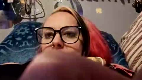 midnightseducer1 online show from 04-21-26, 09:59