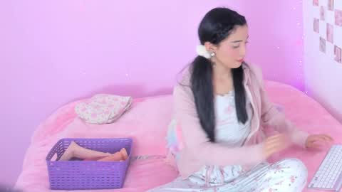 Sara online show from 02-06-25, 11:04