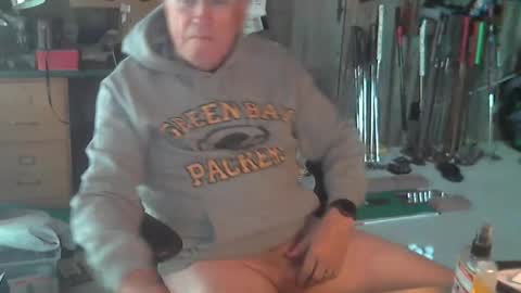 Snapshot of midwestman4u2 chatting on 10-24-25, 01:29 Mid West Man 4U online show from 10-24-25, 01:29