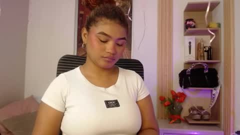 Snapshot of miel_alisha chatting on 05-30-26, 01:30 miel online show from 05-30-26, 01:30