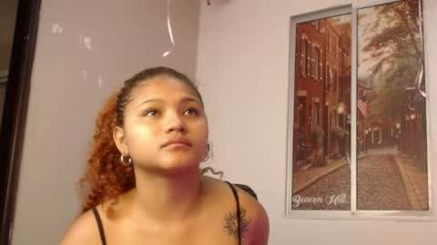 Snapshot of miel_alisha chatting on 06-06-26, 12:21 miel online show from 06-06-26, 12:21