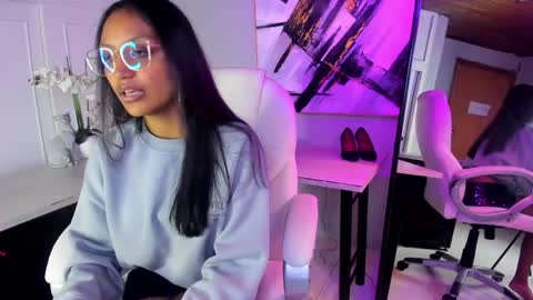 Snapshot of miel_ambar chatting on 04-29-26, 01:04 miel_ambar online show from 04-29-26, 01:04
