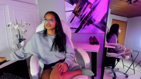 Snapshot of miel_ambar chatting on 04-29-26, 05:30 miel_ambar online show from 04-29-26, 05:30