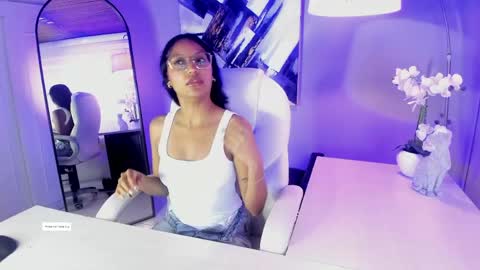 Snapshot of miel_ambar chatting on 05-11-26, 01:17 miel_ambar online show from 05-11-26, 01:17