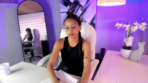 Snapshot of miel_ambar chatting on 05-13-26, 02:14 miel_ambar online show from 05-13-26, 02:14