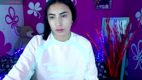 Snapshot of miela_doll chatting on 07-21-26, 11:12 Nicole online show from 07-21-26, 11:12