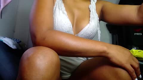 Snapshot of mielsquirt chatting on 02-02-25, 10:17 mielsquirt online show from 02-02-25, 10:17