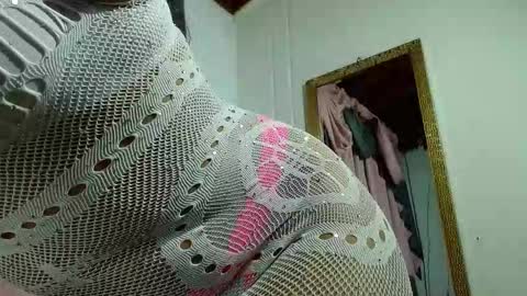 Snapshot of mielsquirt chatting on 10-07-25, 08:55 mielsquirt online show from 10-07-25, 08:55