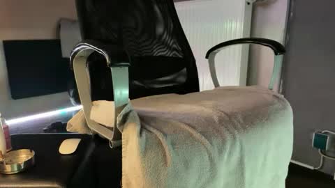 Snapshot of mies35 chatting on 01-31-26, 11:14 mies35 online show from 01-31-26, 11:14