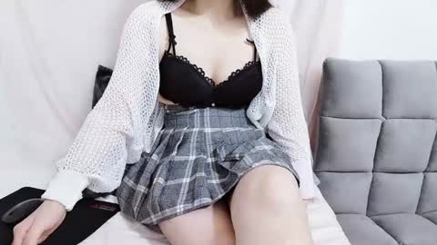 Mie online show from 12-05-25, 01:25