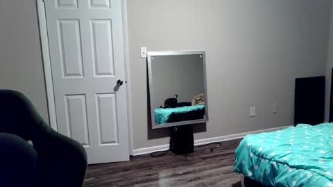 mifriend1998 online show from 03-10-26, 05:34