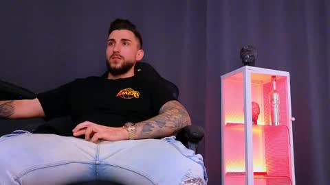 MightyAaron online show from 02-03-25, 12:57