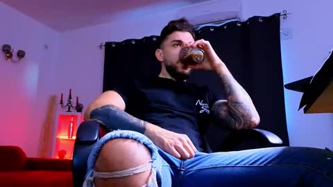 MightyAaron online show from 10-29-25, 05:31