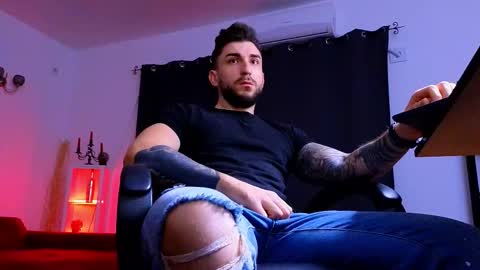 MightyAaron online show from 01-07-26, 03:31