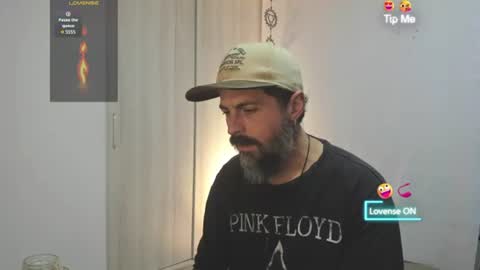 Miguel Angel online show from 06-25-26, 06:56