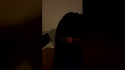 Snapshot of miguelenusa chatting on 03-17-26, 03:44 miguelenusa online show from 03-17-26, 03:44