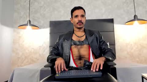 miguelsanfrancisco online show from 11-02-25, 03:03