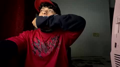 miguelvl01 online show from 10-06-25, 03:04