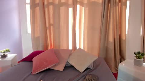 miia_anderson_1 online show from 07-15-26, 08:36