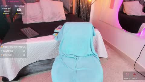Snapshot of miia_deluxe_ chatting on 05-31-26, 02:20 miia_deluxe_ online show from 05-31-26, 02:20