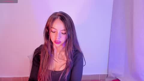 miia_rose12 online show from 12-21-25, 07:21