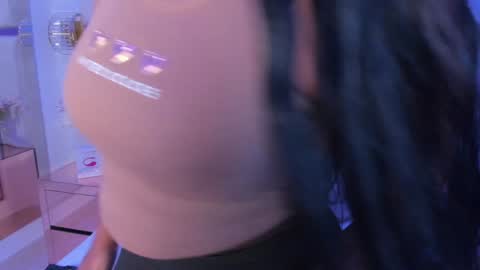 Snapshot of miia_schwarz chatting on 12-18-24, 10:57 Miia Schwarz online show from 12-18-24, 10:57