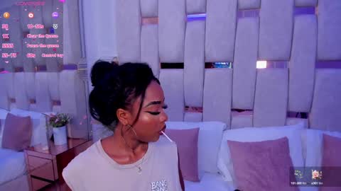 Snapshot of miia_schwarz chatting on 01-25-25, 08:42 Miia Schwarz online show from 01-25-25, 08:42