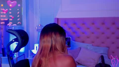 Snapshot of miia_schwarz chatting on 09-15-25, 04:45 Miia Schwarz online show from 09-15-25, 04:45