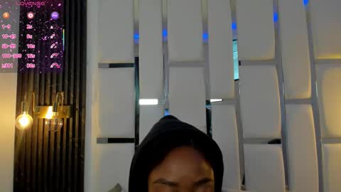 Snapshot of miia_schwarz chatting on 10-06-25, 01:19 Miia Schwarz online show from 10-06-25, 01:19