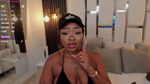 Snapshot of miia_schwarz chatting on 10-09-25, 11:14 Miia Schwarz online show from 10-09-25, 11:14