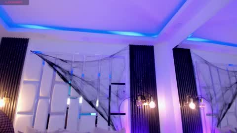 Snapshot of miia_schwarz chatting on 10-31-25, 11:06 Miia Schwarz online show from 10-31-25, 11:06