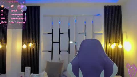 Snapshot of miia_schwarz chatting on 11-21-25, 11:53 Miia Schwarz online show from 11-21-25, 11:53