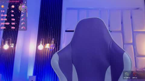 Snapshot of miia_schwarz chatting on 11-22-25, 10:31 Miia Schwarz online show from 11-22-25, 10:31