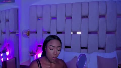 Snapshot of miia_schwarz chatting on 02-18-26, 09:44 Miia Schwarz online show from 02-18-26, 09:44