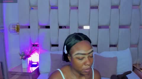 Snapshot of miia_schwarz chatting on 02-19-26, 09:00 Miia Schwarz online show from 02-19-26, 09:00