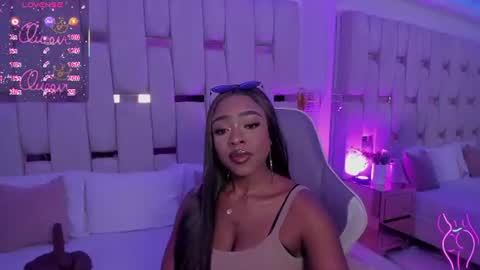 Miia Schwarz  online show from 06-12-26, 10:52