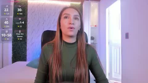 Miia 3 online show from 10-15-25, 02:17