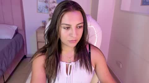M I I A     online show from 06-18-26, 08:02