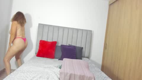 Mia Weed online show from 04-16-26, 11:22