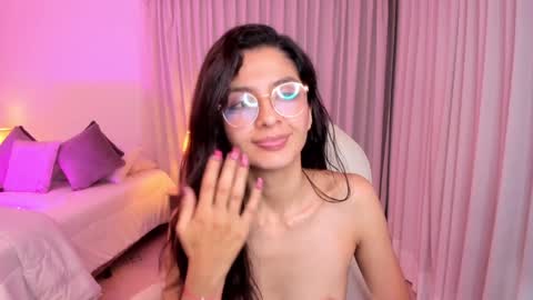 Mia online show from 01-14-25, 09:35