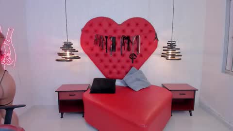 Miiaa Foxyy  online show from 10-16-25, 03:51