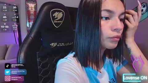 Snapshot of miiaaaa_ chatting on 02-06-26, 10:51 You can tell me Mai online show from 02-06-26, 10:51